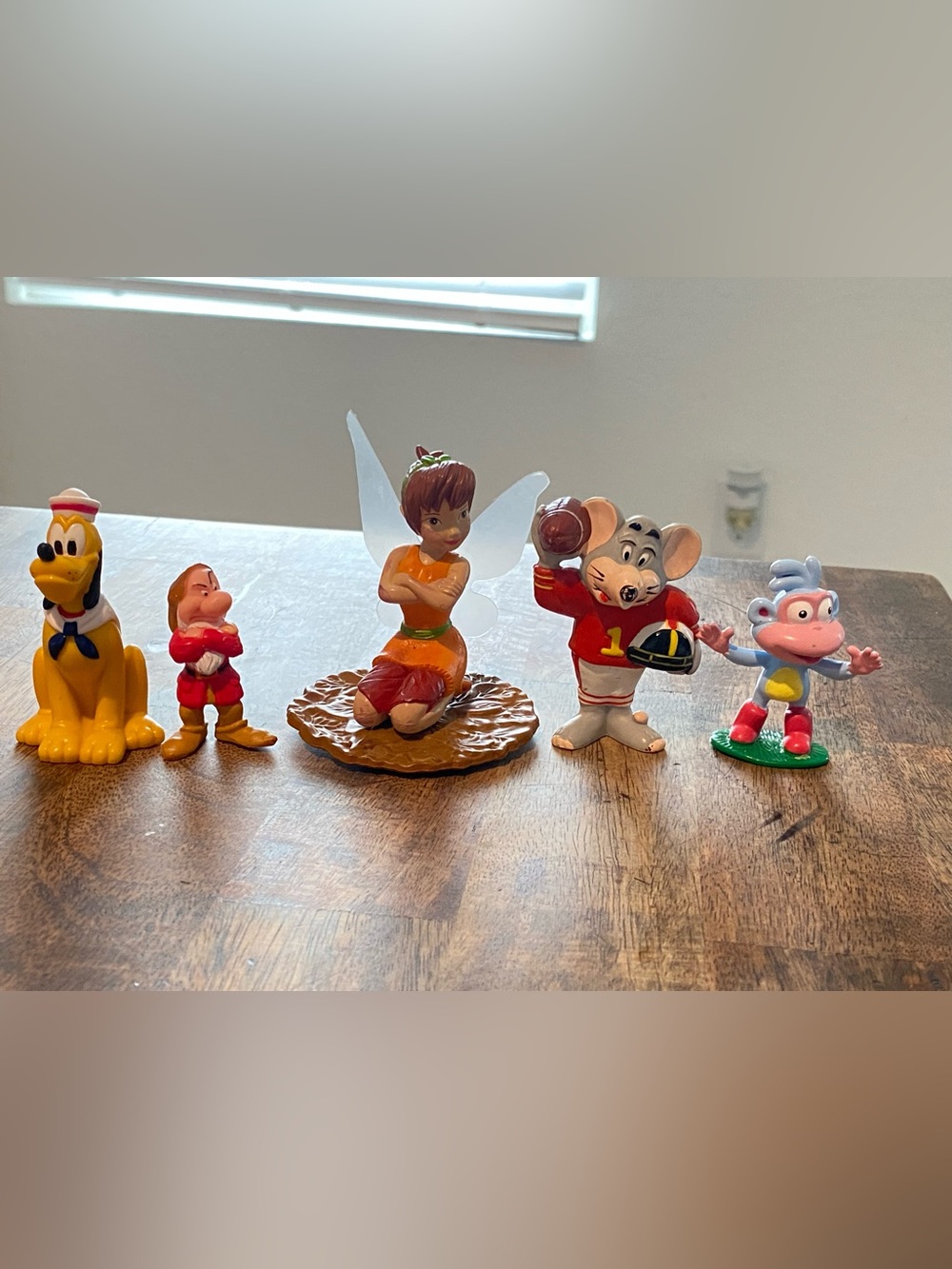 Disney Tinker Bell PVC Figurine on Leaf Base